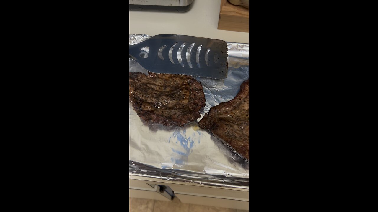 Bone-in Ribeye Grilled on the Char-Griller Acorn Jr. Kamado Portable Grill #BoneInRibeye #AcornJr
