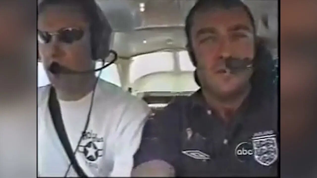 Dog Floating In Plane (Perfect LOOP) TIKTOK