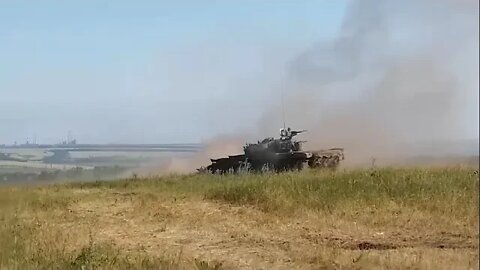 T 72 of the Russian Armed Forces withstood the ATGM strike