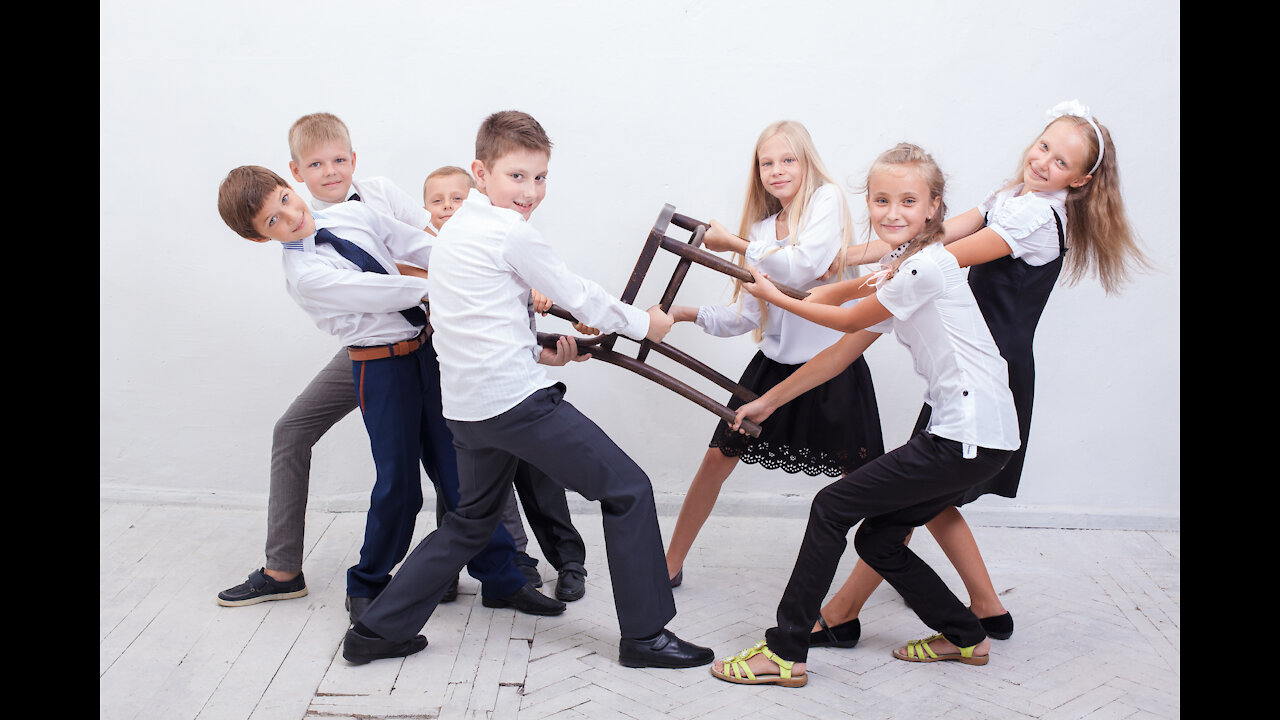 THE TRUMP BOOK REVEALED b!