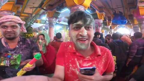 Would you like to know what the biggest festival in the world is? Come celebrate with colors.