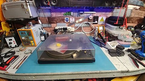 Technics SL-2000 turntable restoration. .