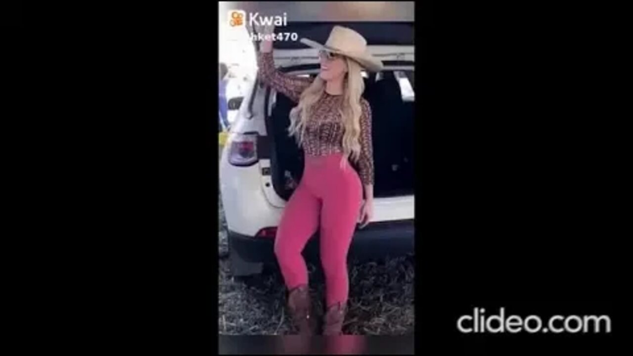 cobra gigante pega homem shorts maenatureza 1NpEwPR1