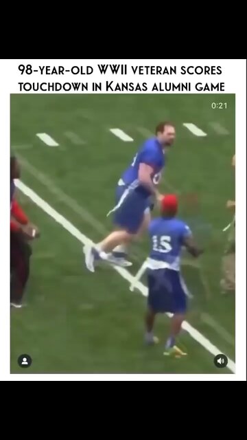 98 WW2 Veteran scored touchdown in Kansas Alumni Game!
