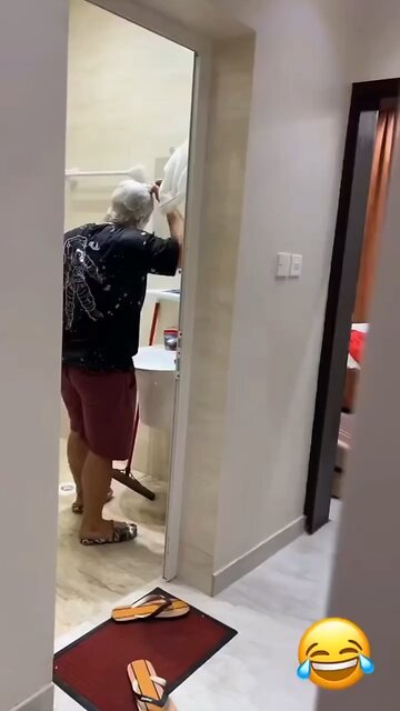 👨‍🦲😂🤣👆👋