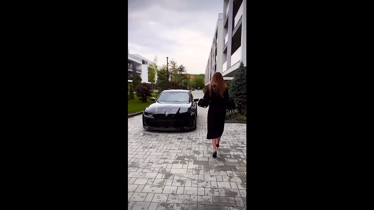 Must watch this fancy car