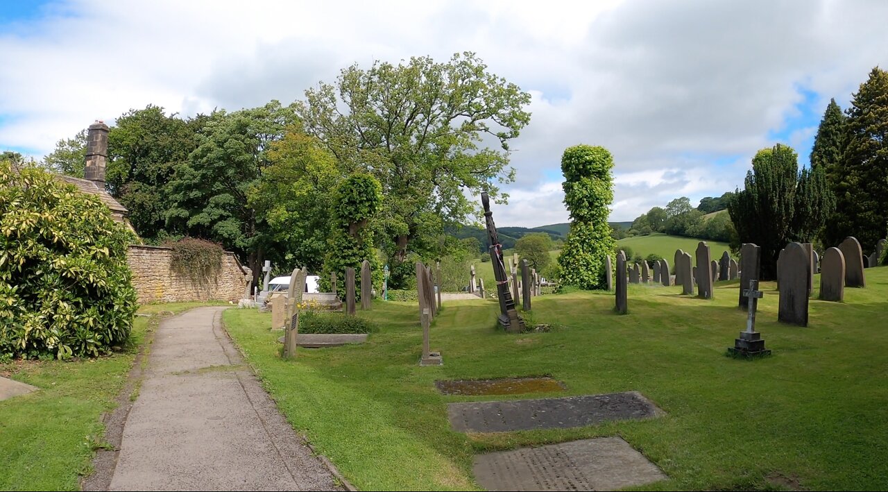 Walk around Hathersage and Little Johns Grave