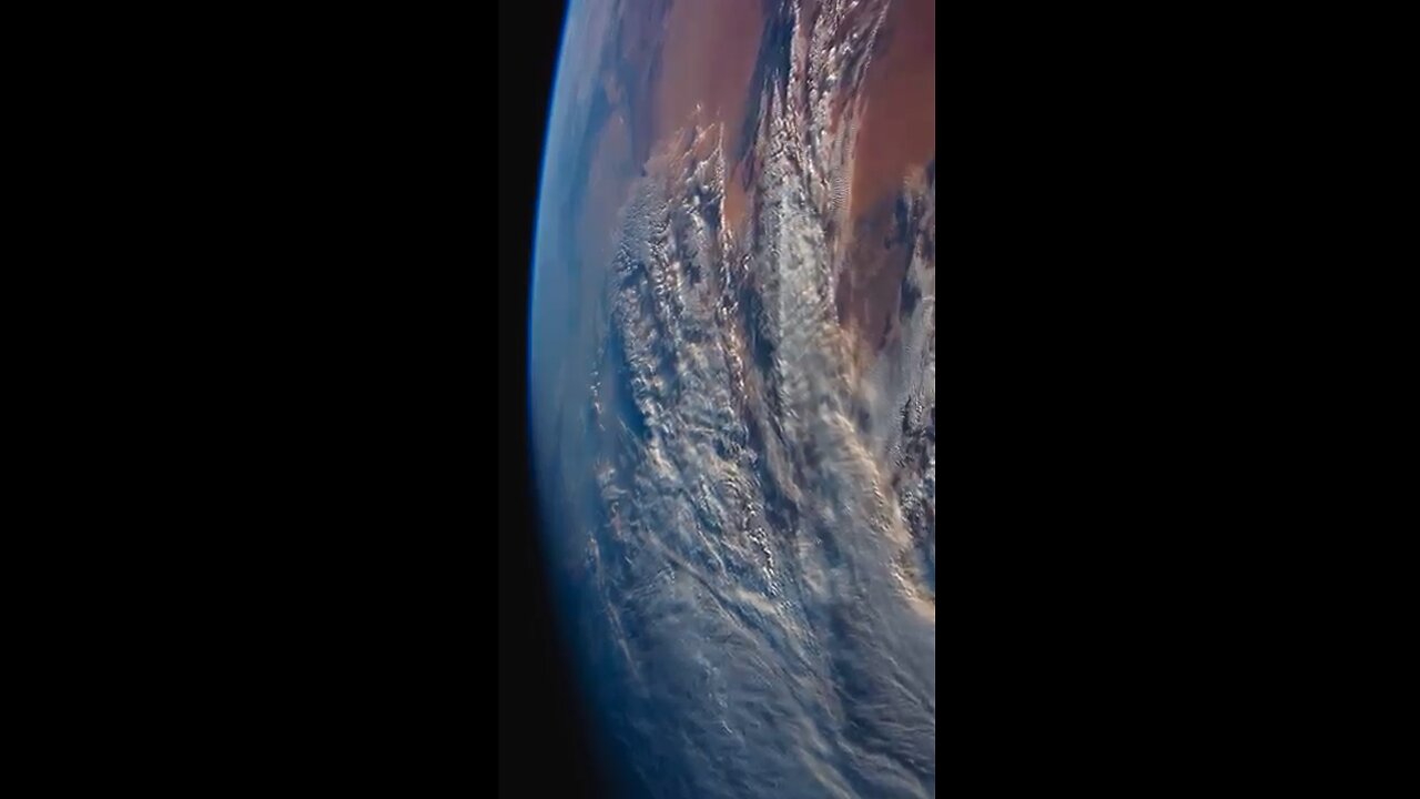 The division between day and night seen from space✨