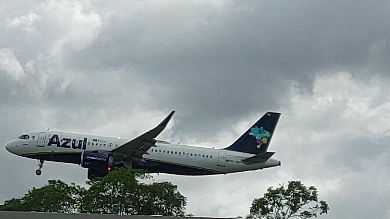 Airbus A320NEO PR-YRH vindo de Campinas para Manaus