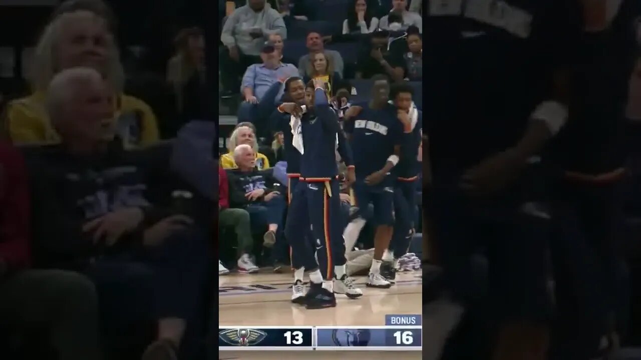 Jaxson Hayes POSTERIZES Steven Adams 👀