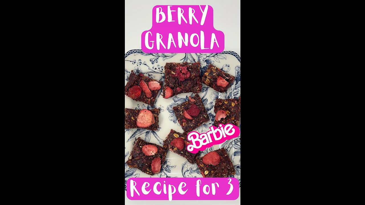 Barbie-themed Berry Granola 🍒🍓😋🩷