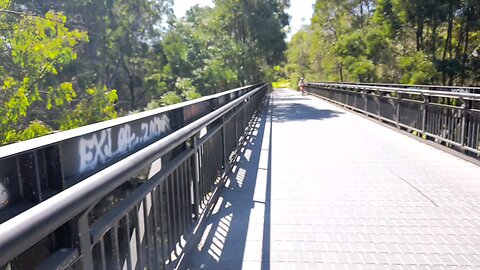 exploring clifton hill trail in melbourne