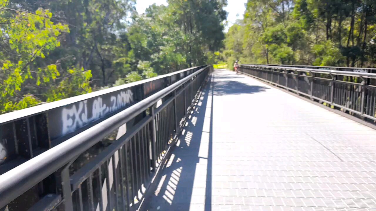 exploring clifton hill trail in melbourne