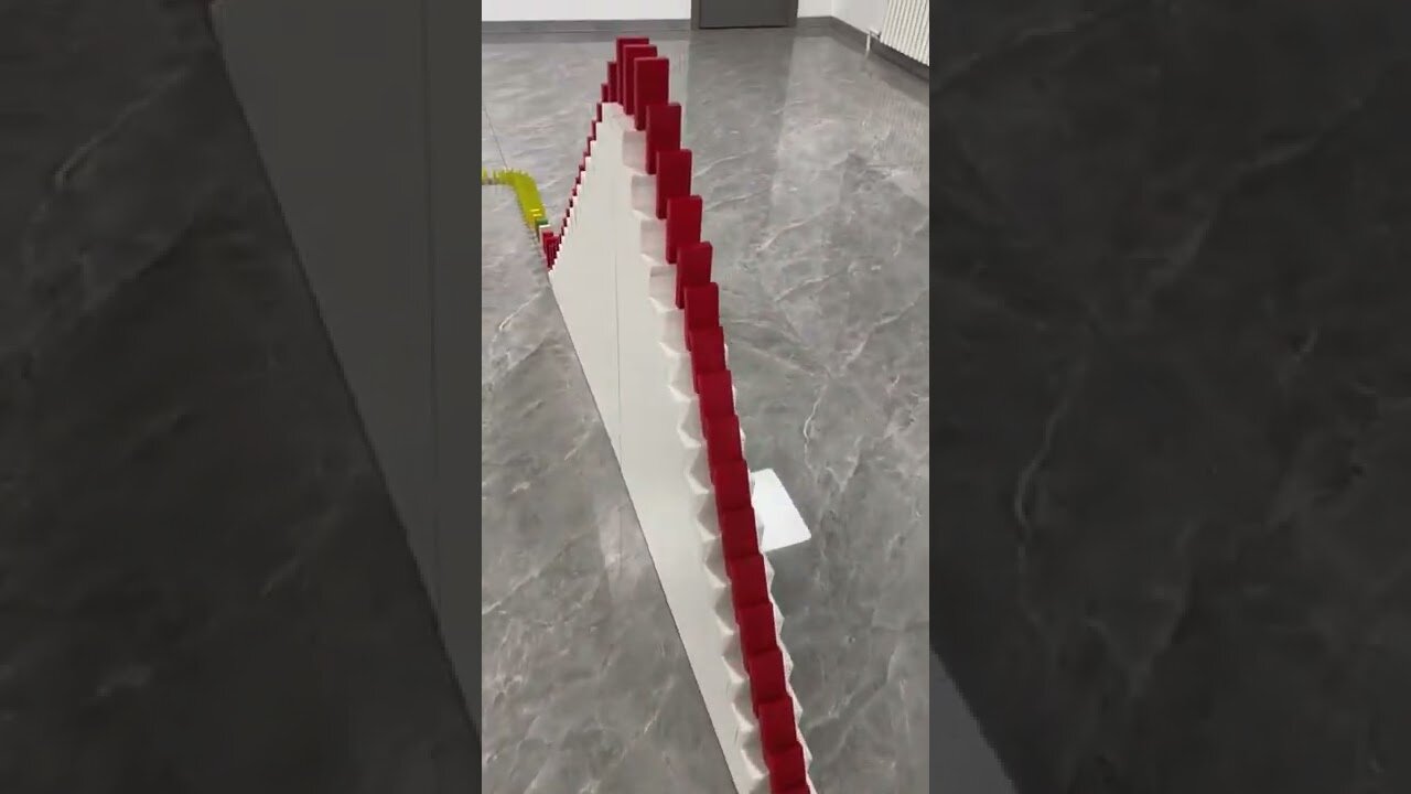 A new work is here, built from more than 10,000 dominoes