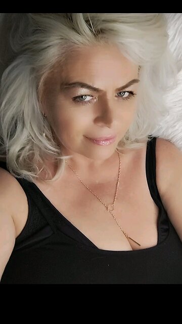 this is so crazy come to legal way there is a Port of entry