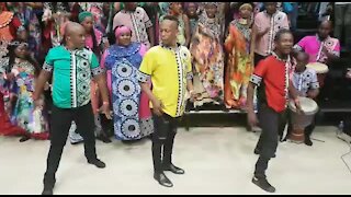 SOUTH AFRICA - Johannesburg - Soweto Gospel Choir (Video) (XHU)