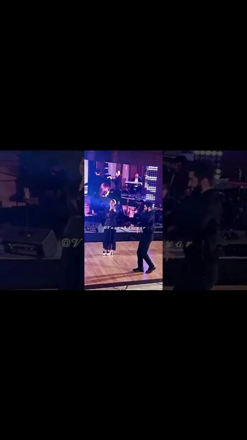 ЧЕЧЕНСКАЯ ДЕВОЧКА ЭЛИНА КРАСИВО ТАНЦУЕТ