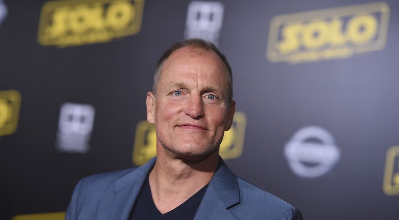 Hollywood Liberals Need a Safe Space After Seeing Woody Harrelson Wearing an RFK Jr. Hat