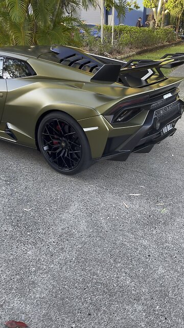 Lamborghini Huracan STO