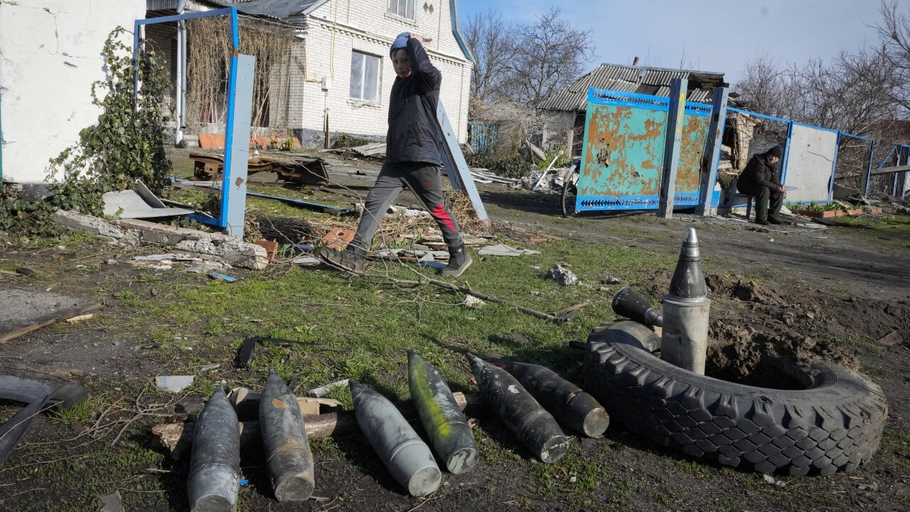 Mayor: 10,000 Dead In Ukraine's Mariupol, And Toll Could Rise