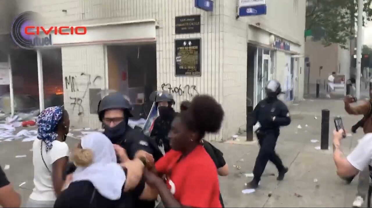 The situation in Marseille France 🇫🇷 is deteriorating quickly