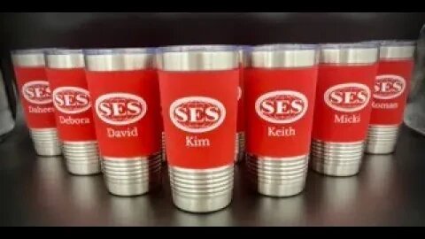 Laser engraving Polar Camel 20 oz Red:White Tumbler with Silicone Grip