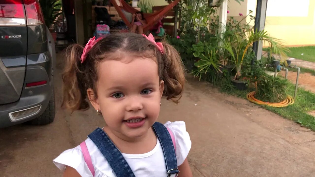 Memel querendo a nova casinha da BARBIE , linda demais essa moçinha !!! Papai te ama muito #shorts