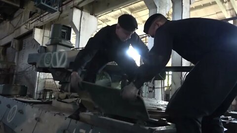 🇷🇺 Central MD's Specialists Carry Out Repairs & Routine Maintenance Of Combat Equipment On The Front