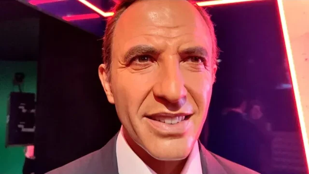 Vais aller m'inscrire à The VOICE 💃🎤🎶🤭 - Musée Grévin