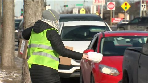 N95 mask rollout continues in Milwaukee