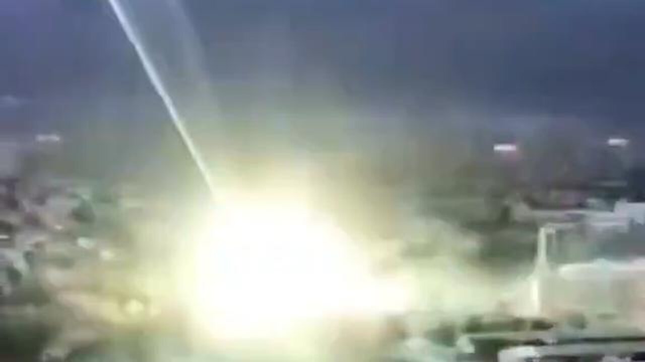 Here is why you should have a blue roof on your house (great explanation)