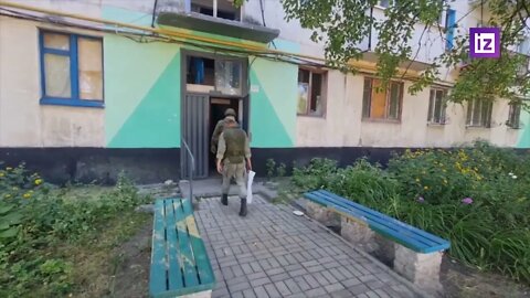 The soldiers of the Brave group delivered a new batch of food and hygiene products to the residents