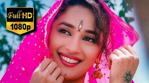 Palki mein hoke sawar chali re