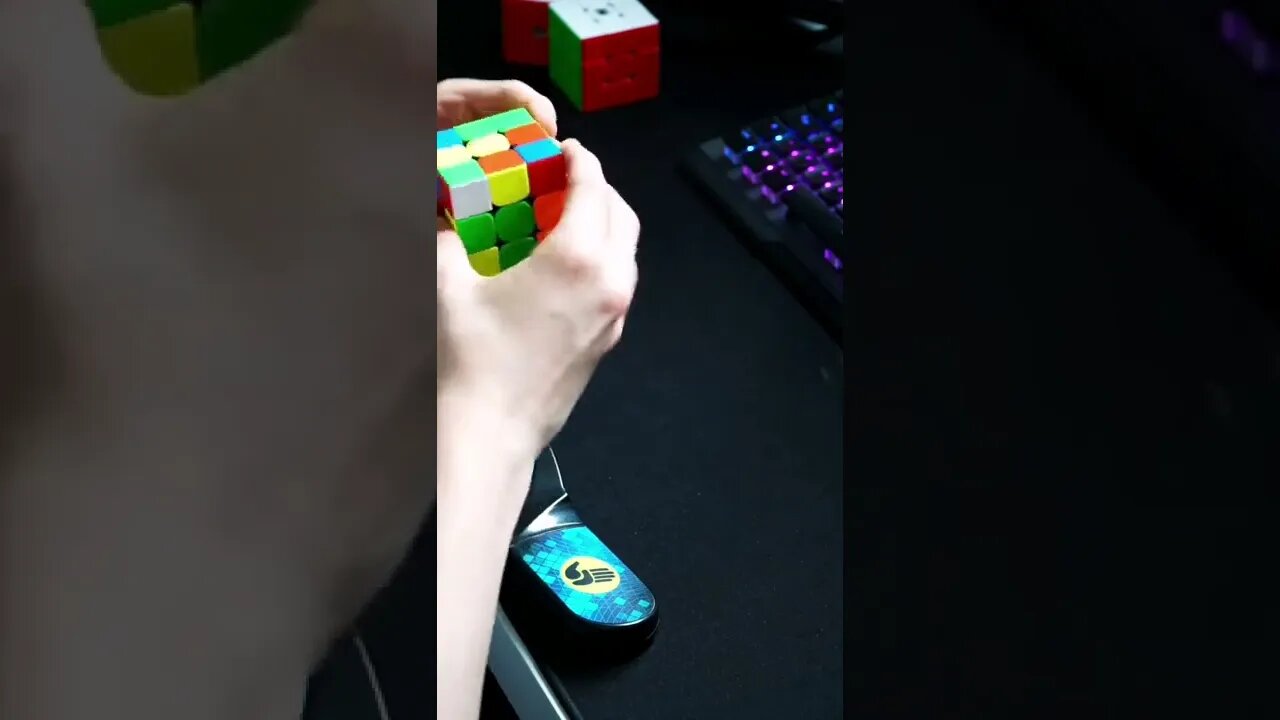 3×3 Rubik's solve in 7.83 seconds 😱😱😬 #shorts #short #trending #viral