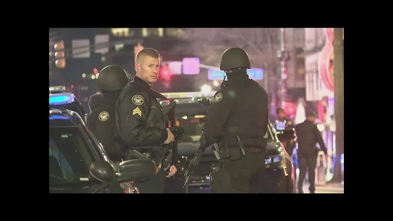 Protesta tek trajnimi i APD-së bëhet e dhunshme makina e policisë u dogj, u gjetë eksplozivë.