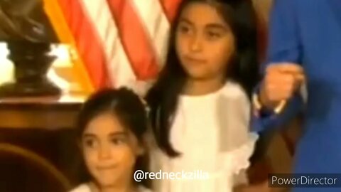 WATCH 👀 Nancy Pelosi elbow a little girl out of her way 👀