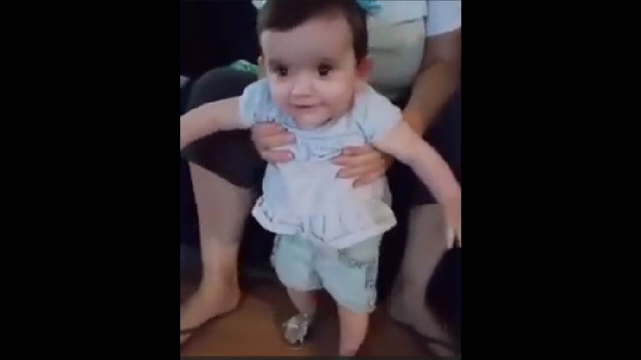 baby funny dancing video