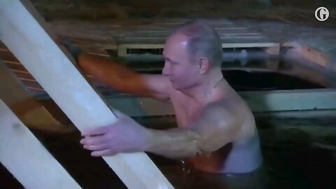 Putin braves subzero lake to mark orthodox epiphany