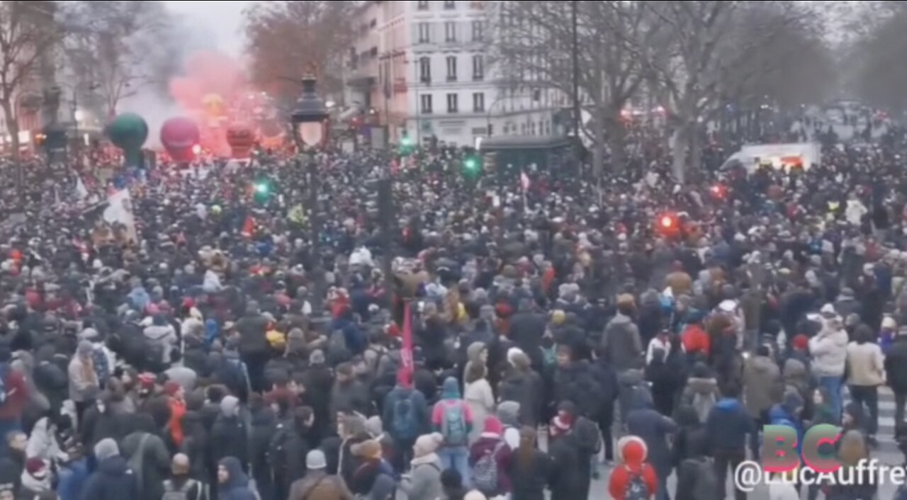 France strikes: One million protest against Macron's rise in retirement age