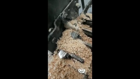 Производство шахматных фигур на токарном станке