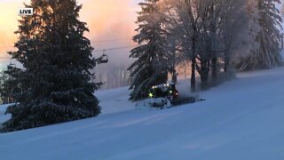 Hundreds of people hit the slopes in Northeast Ohio this weekend