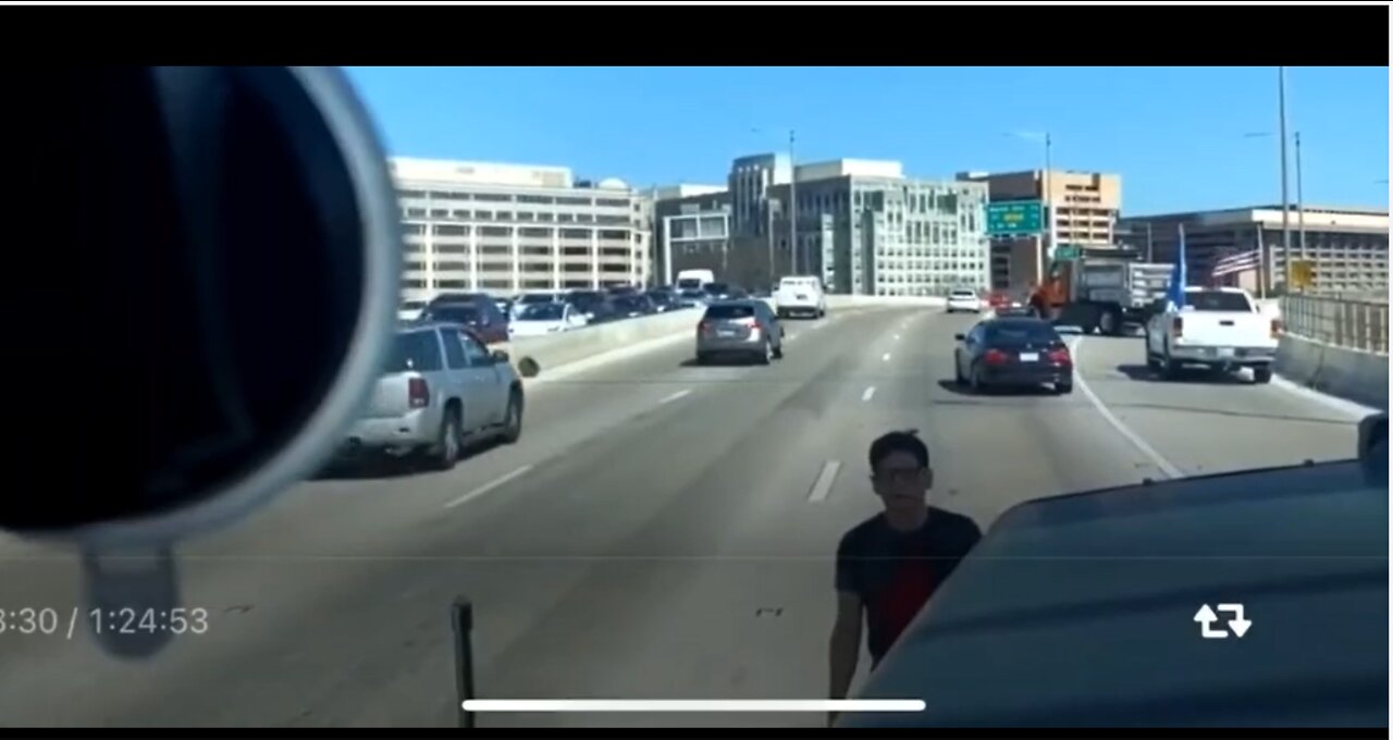 #Breaking DC Driver Causes Accident! The Peoples Convoy, Trucker, "I'll Run Your ASS Over!"