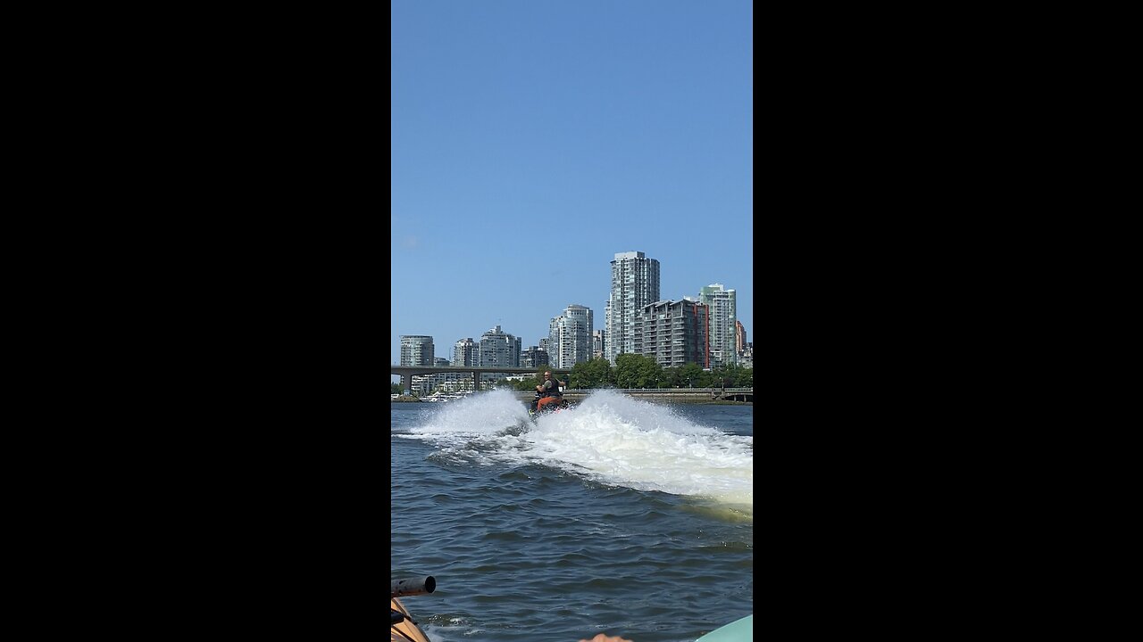 Jetski revving😵🔊