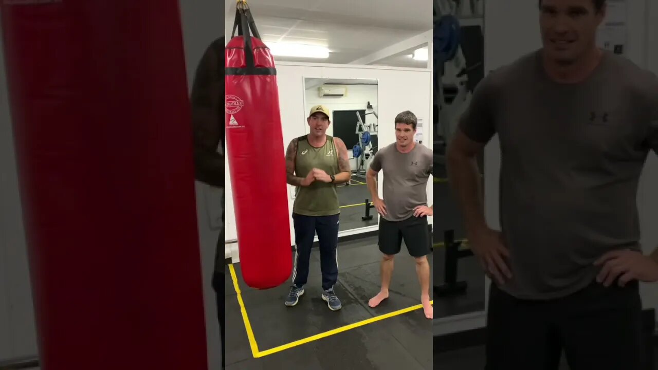 How to play The Daniel San