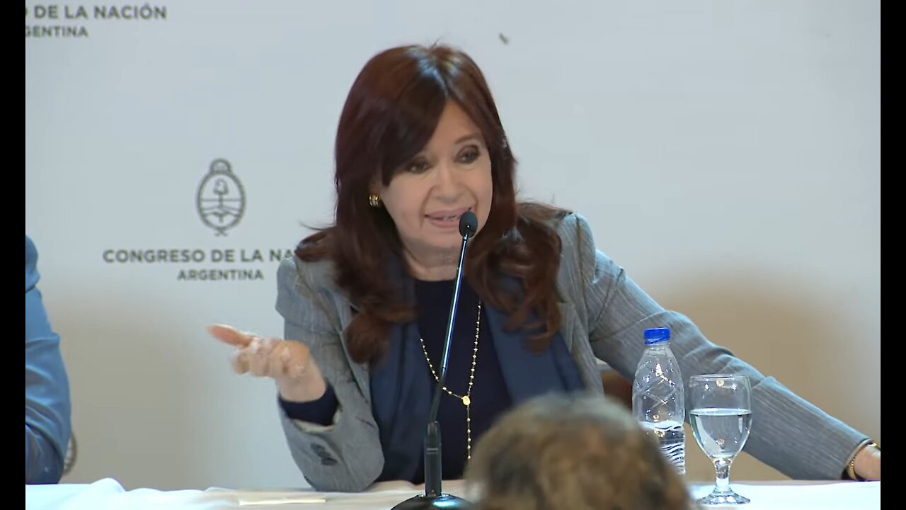 Cristina reconoce que el problema de Argentina es la deuda y llamó a revisar el acuerdo con el FMI