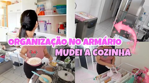 ORGANIZAÇÃO NO ARMÁRIO +ALMOÇO SIMPLES / MUDEI A COZINHA