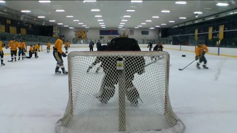 University School boys hockey embraces tradition while building a future