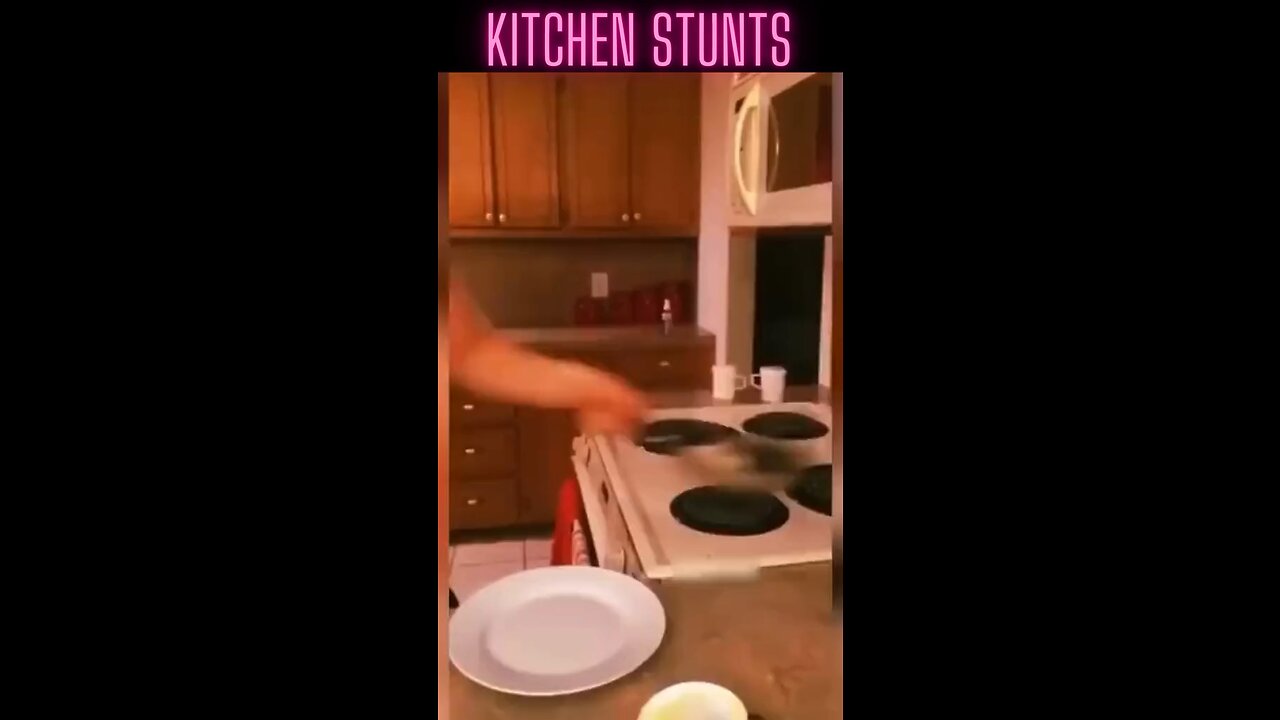 WHEN COOKING BECOMES ACROBATIC... FUNNY N 9