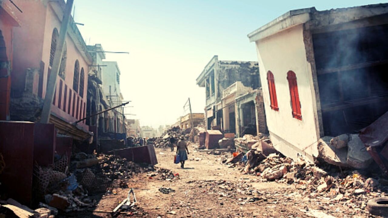 thunder earthquake sound effect | sleepytimesensation