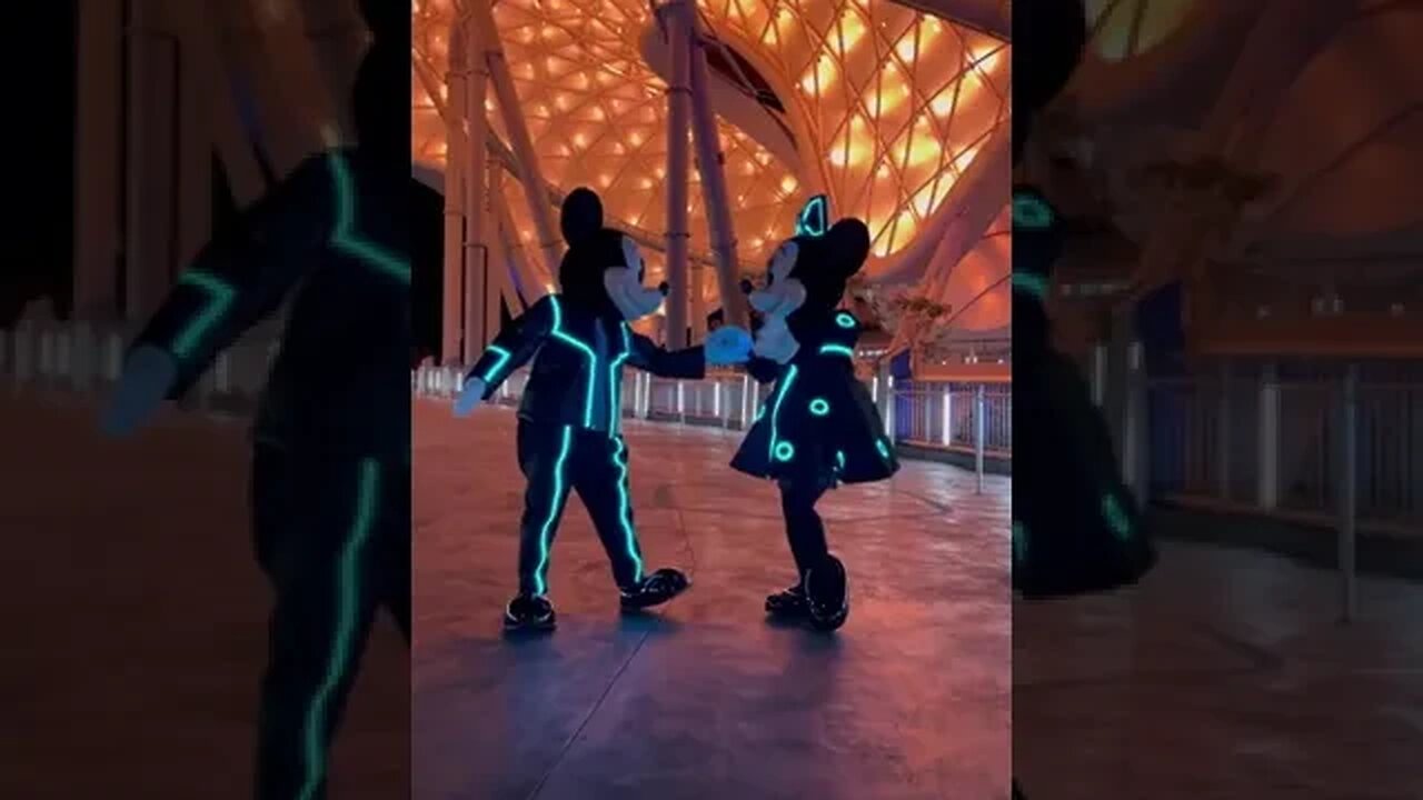 Tron Legacy: The Grid Awaits